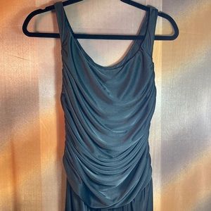 Vintage 80’S slinky black dress with rouching zipper side size 10 34” chest. 410
